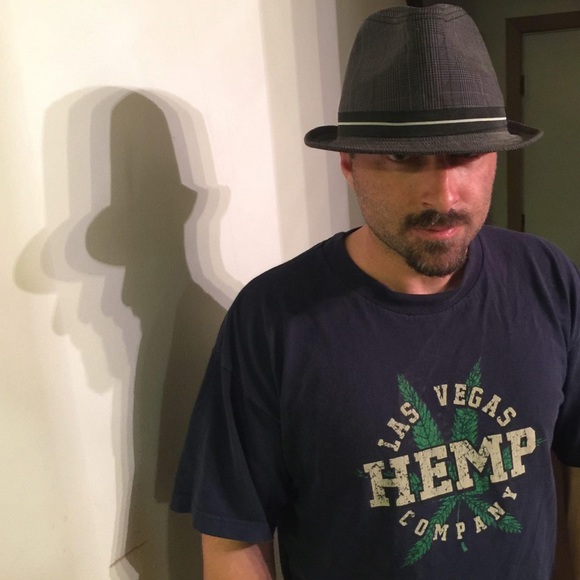 Meet your Posher, Joe - Picture 4 of 7